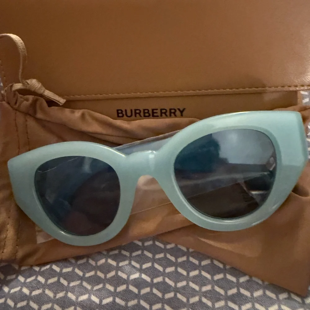 Burberry Sunglasses - Brand New in Box. - Picture 2 of 13